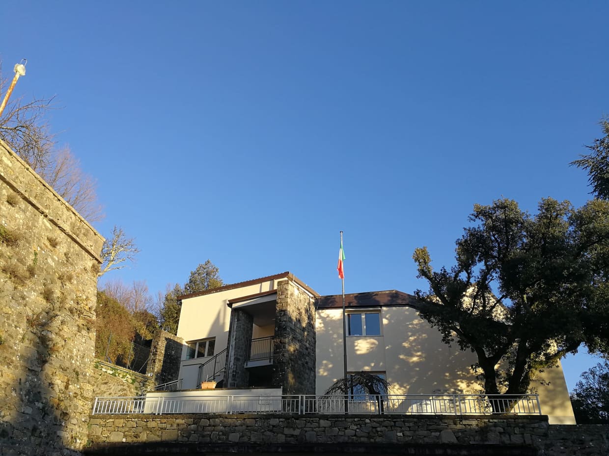 Scuola fosdinovo 1
